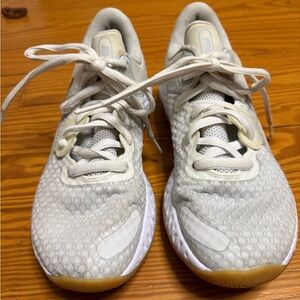 Nike Renew Elevate CW3406